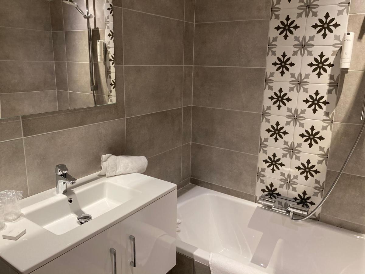 Le Relais De La Haute Sambre Lobbes ภายนอก รูปภาพ